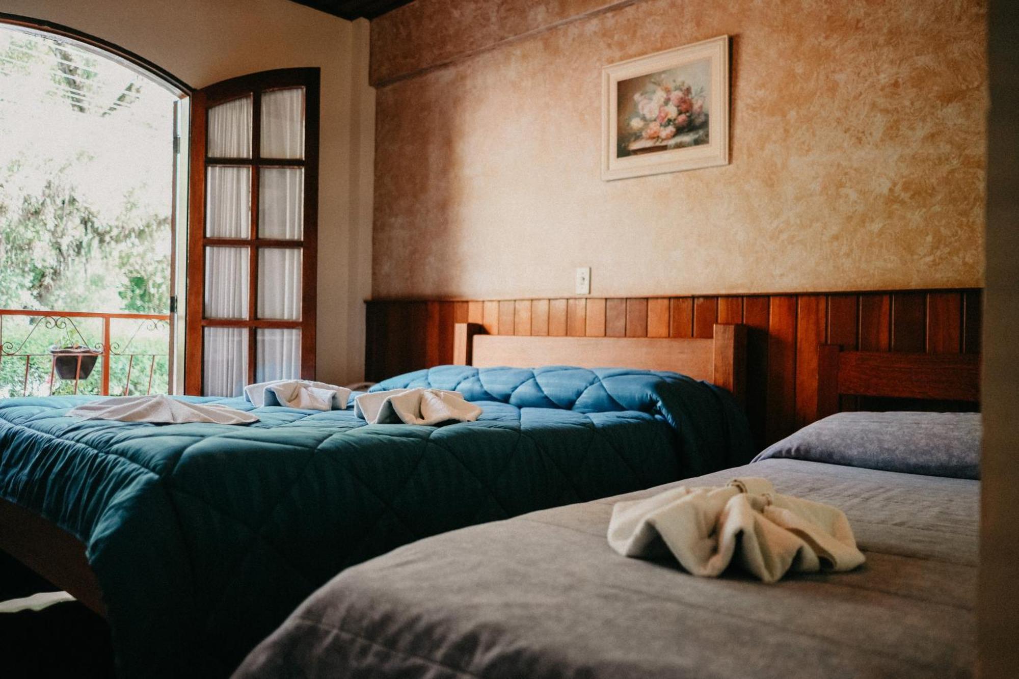 Hotel Vill' Agi Campos do Jordao Luaran gambar