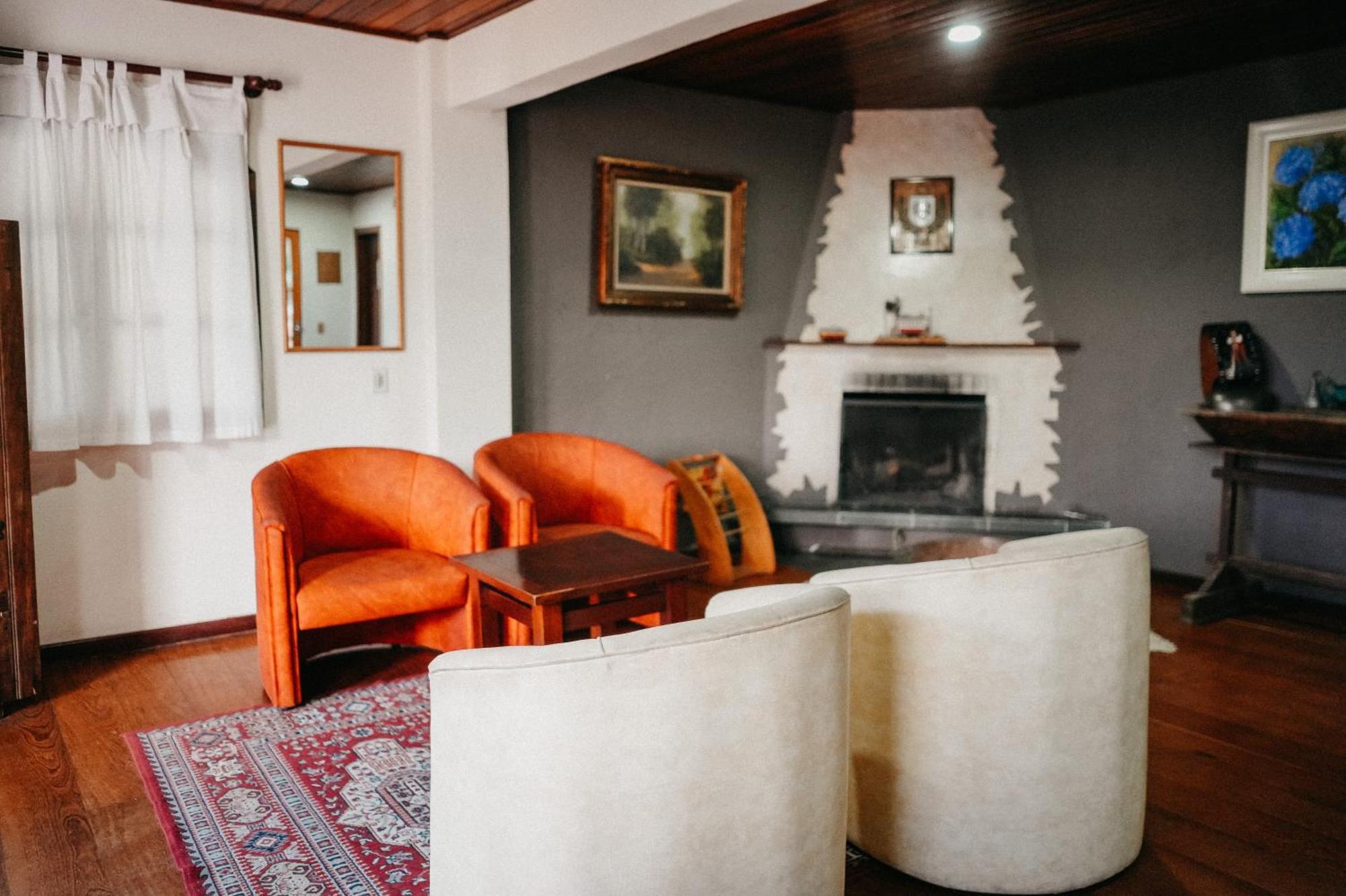 Hotel Vill' Agi Campos do Jordao Luaran gambar
