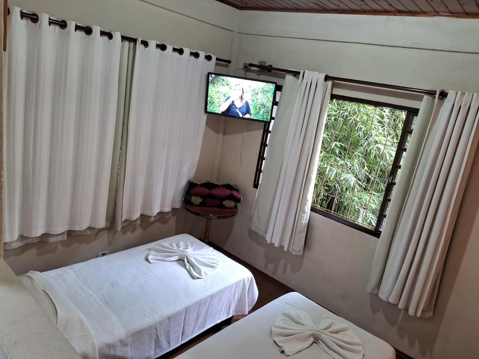 Hotel Vill' Agi Campos do Jordao Luaran gambar